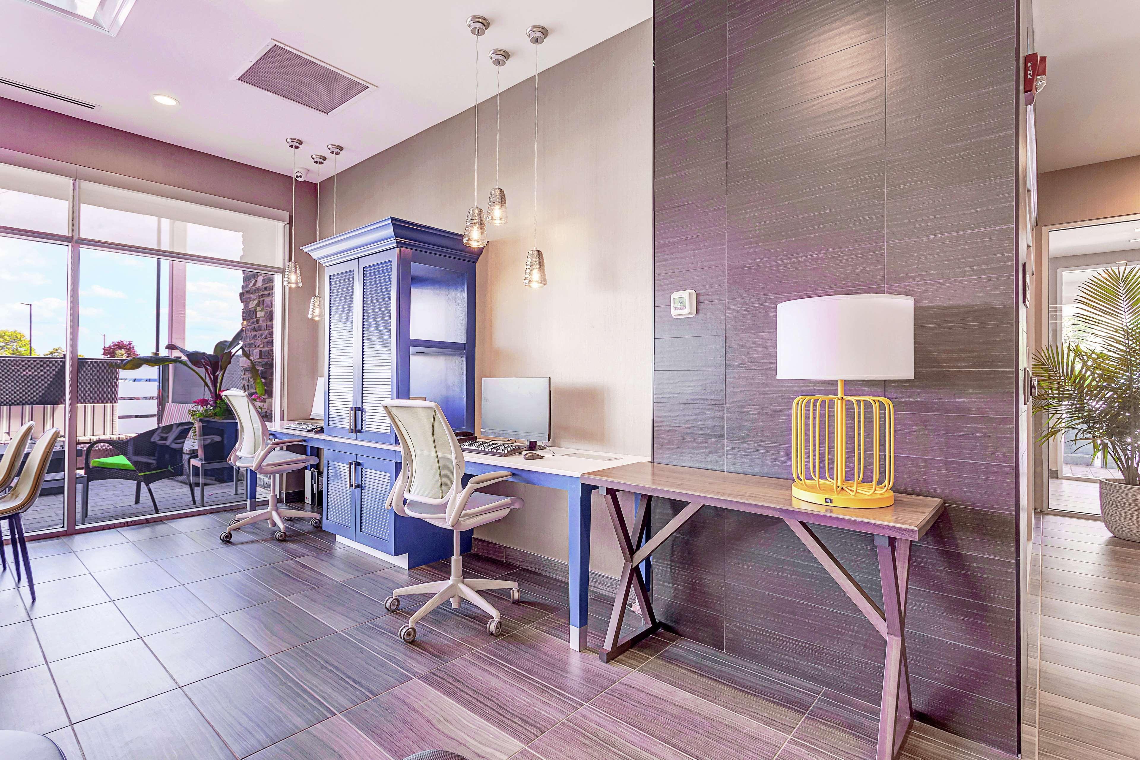 Home2 Suites By Hilton Toronto/Brampton, On Екстериор снимка